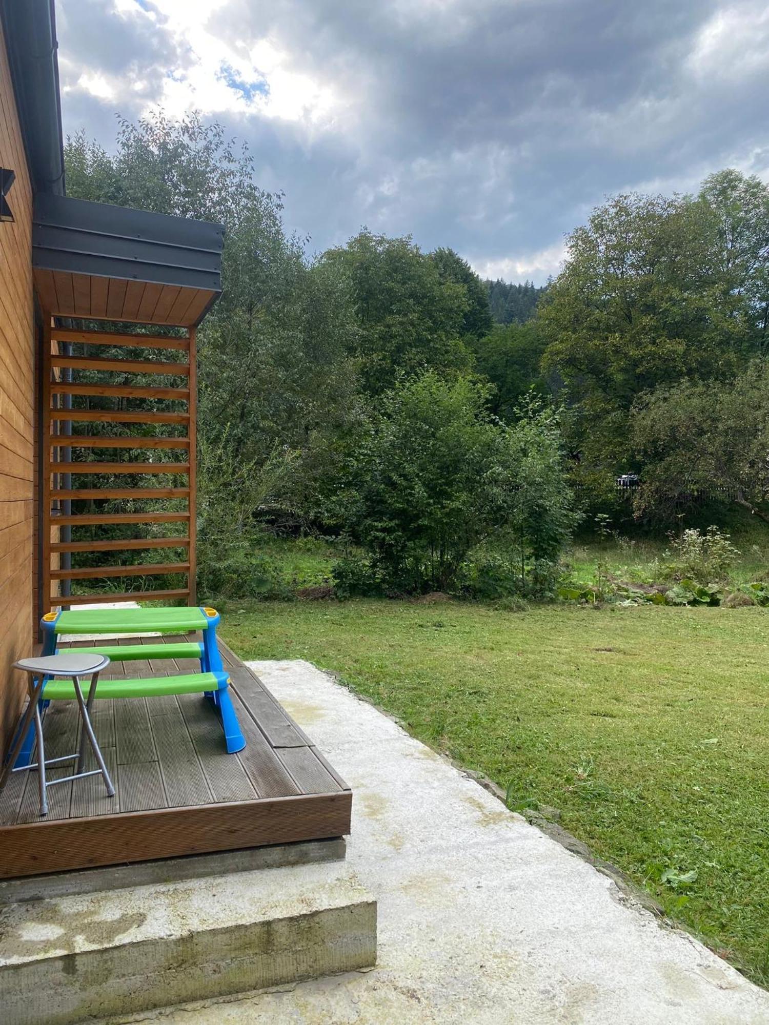 Tarcau Kub Villa Cazaci Eksteriør billede